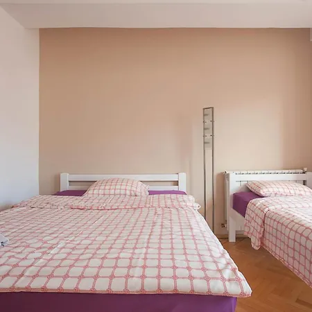 Red Apartment Skopje